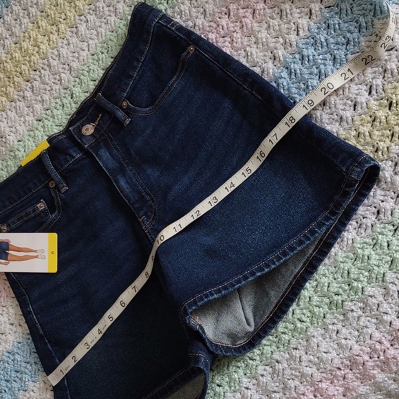 NWT Calvin Klein Size 6 Midrise Classic 5 Pocket Blue Jean Shorts - Picture 8 of 12